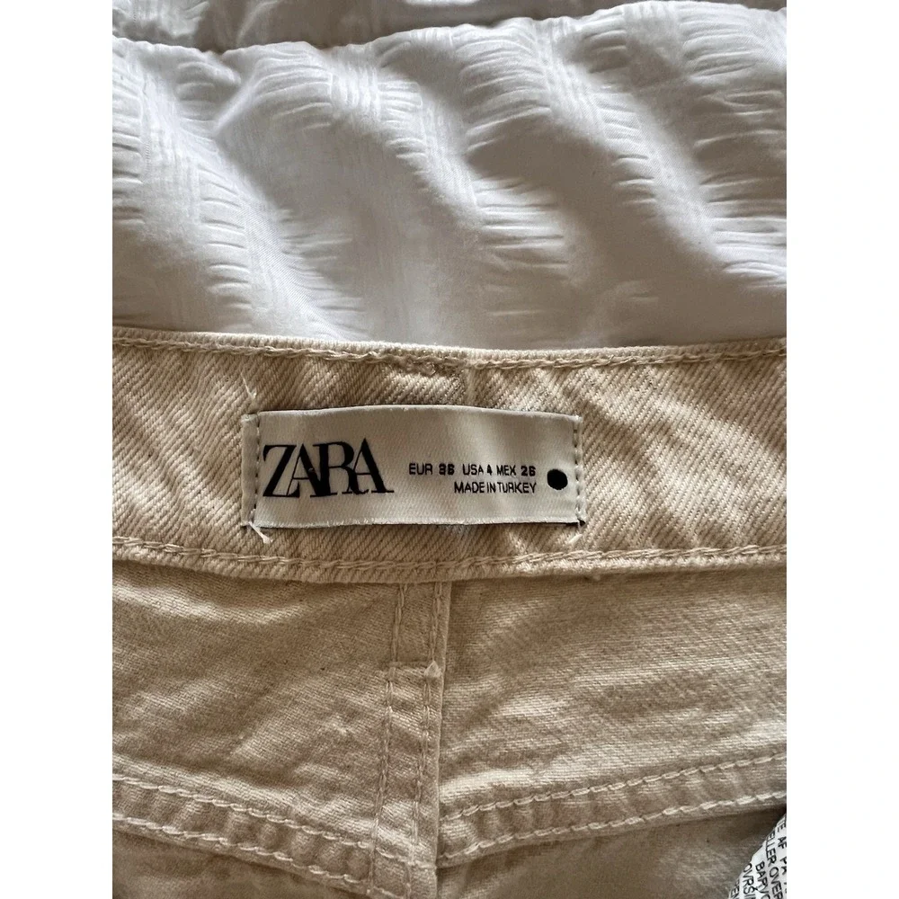 EUC Zara Silver Straight Leg Jeans Metallic Shiny High Rise Festival Party Size4
